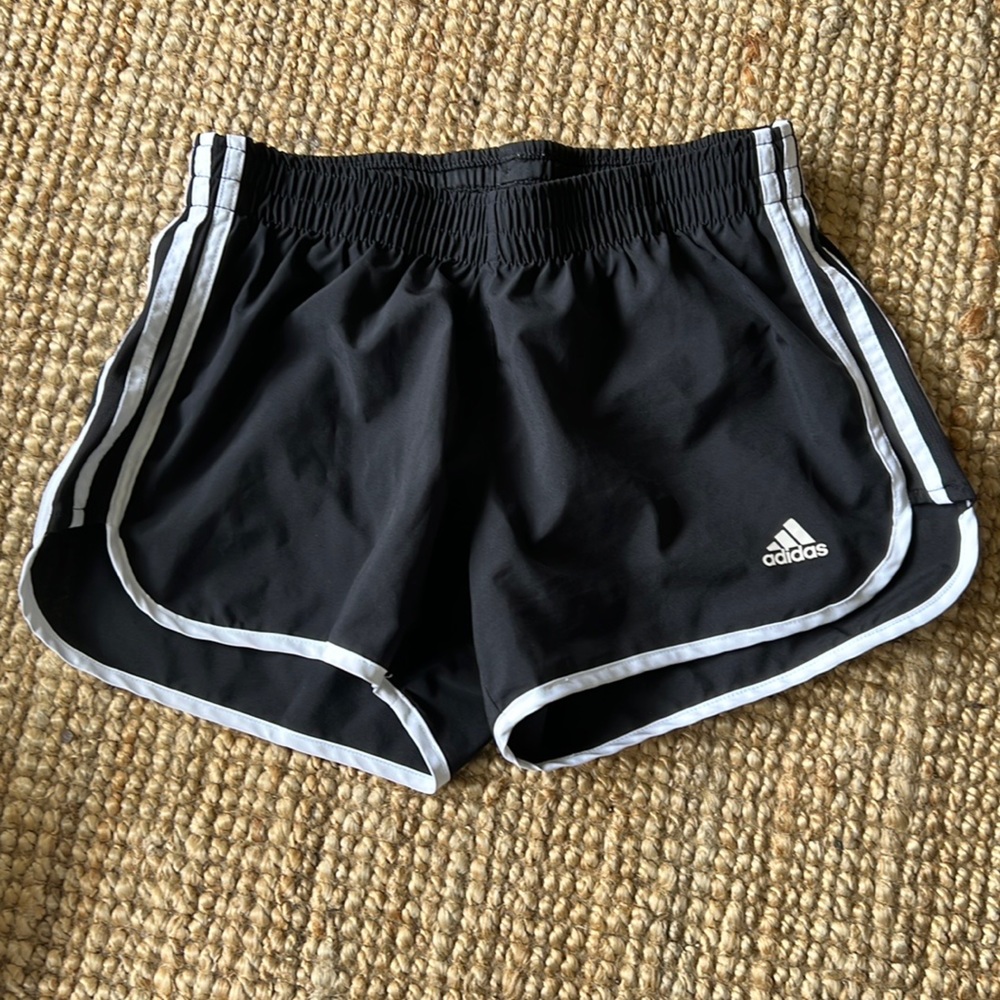 Women’s Adidas Active M20 Shorts Size S